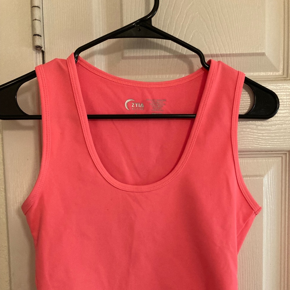 Zyia Athletic Crop Top